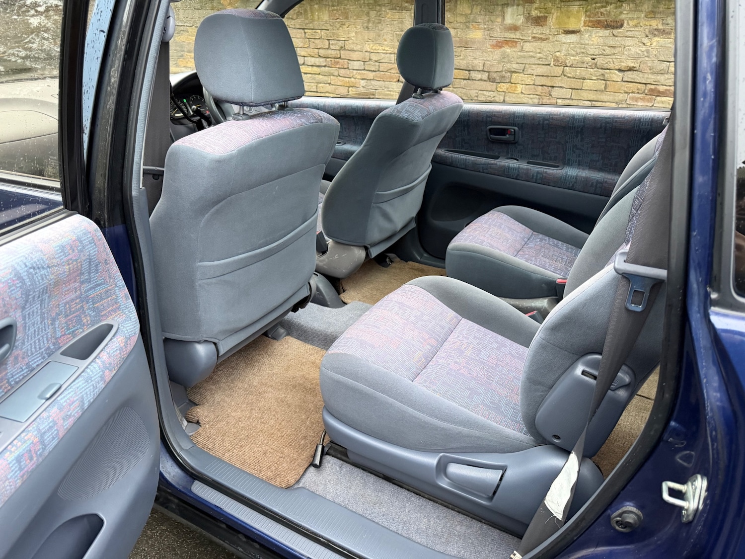 Used Toyota Picnic 1998 for sale - 76534100: Photo 13