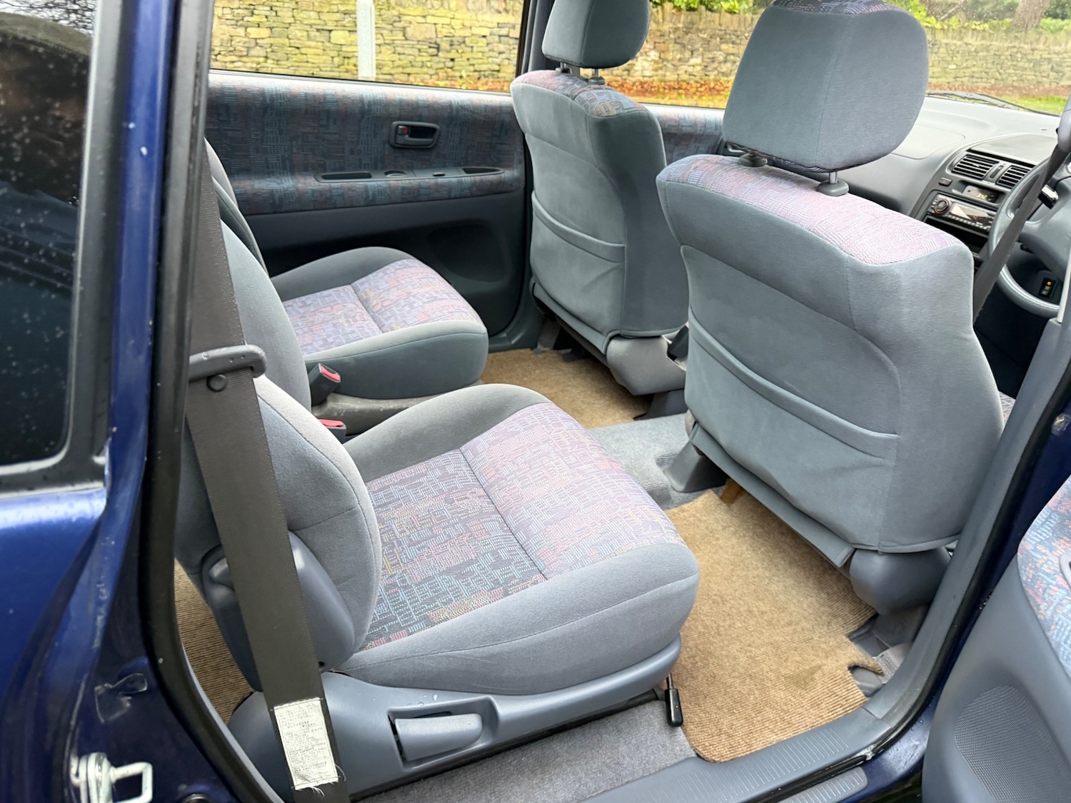 Used Toyota Picnic 1998 for sale - 76534100: Photo 14