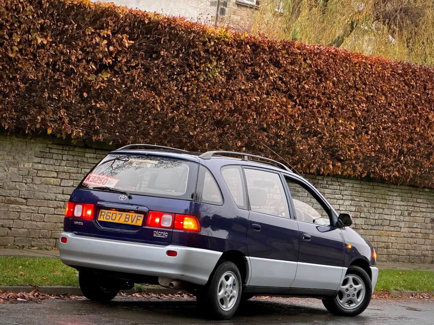 Used Toyota Picnic 1998 for sale - 76534100: Photo 3