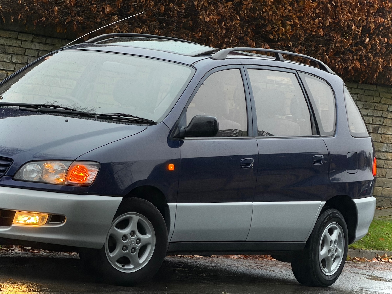 Used Toyota Picnic 1998 for sale - 76534100: Photo 8