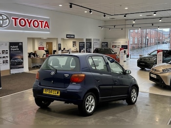 Used Toyota Yaris 2004 for sale - 78987367: Photo