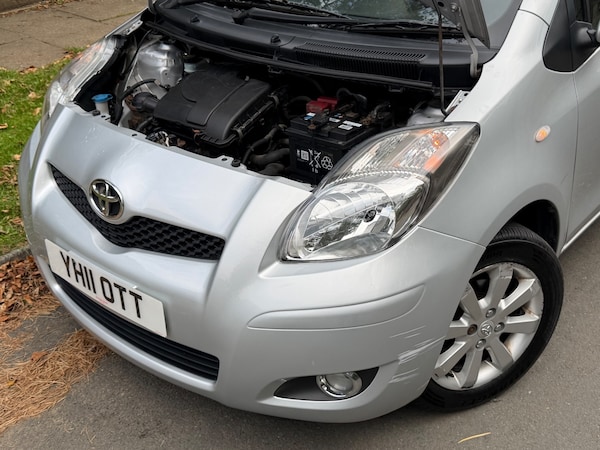 Used Toyota Yaris 2011 for sale - 76145753: Photo 14