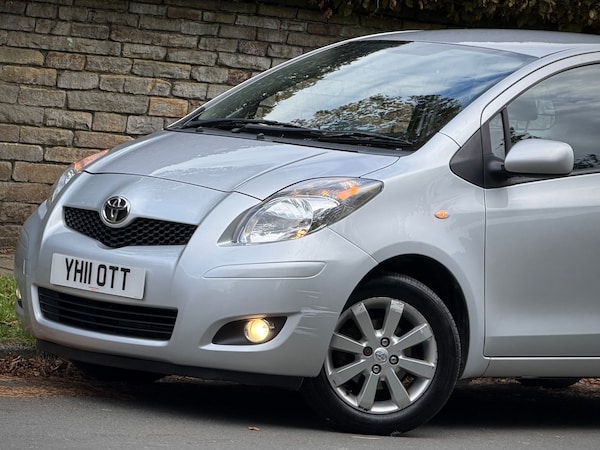 Used Toyota Yaris 2011 for sale - 76145753: Photo 15