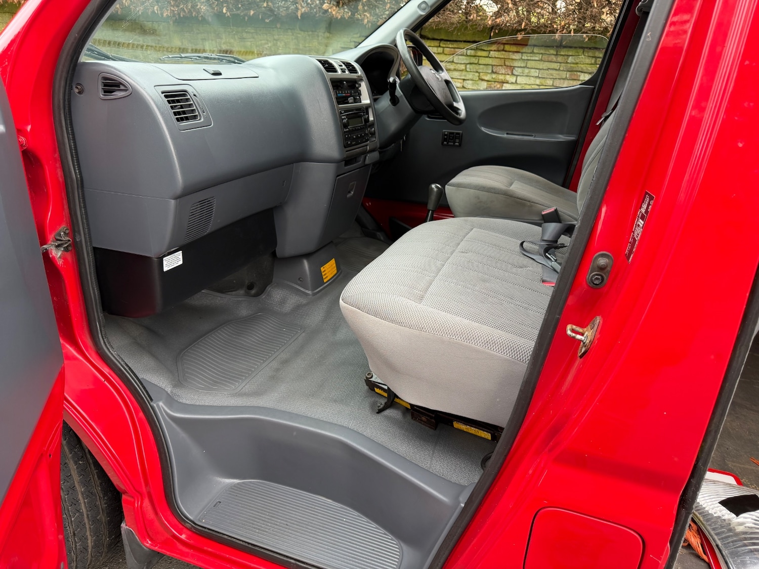 Used Toyota HiAce 2007 for sale - 77483998: Photo 13