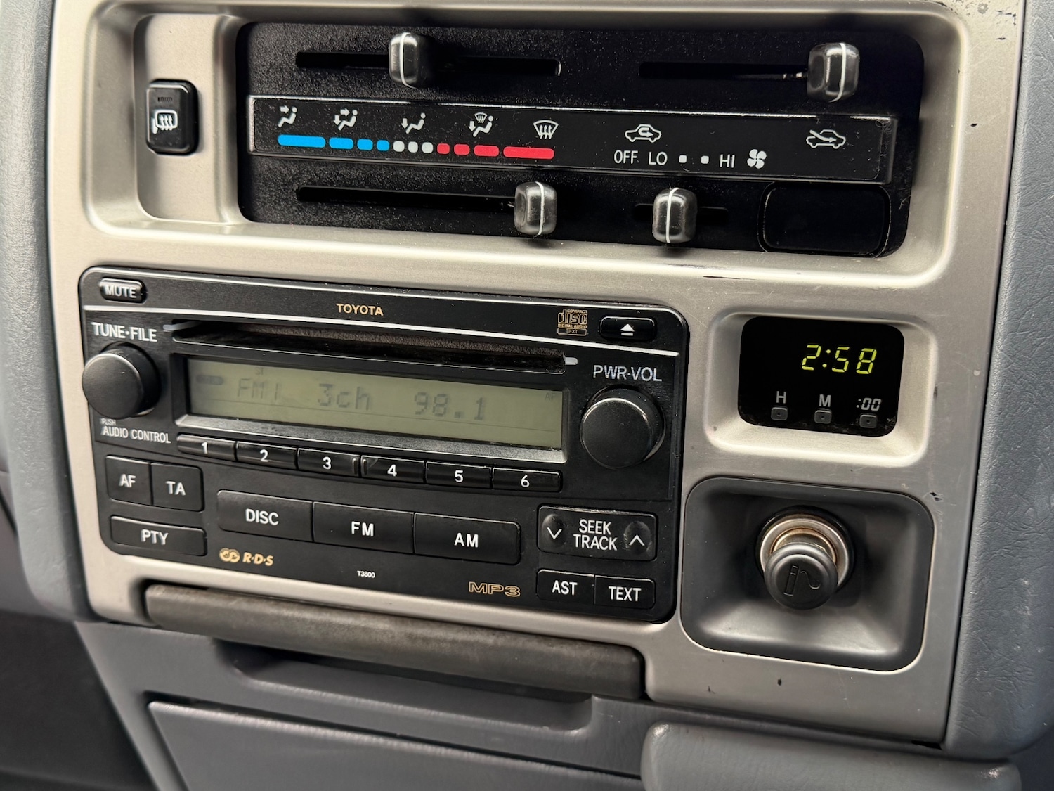 Used Toyota HiAce 2007 for sale - 77483998: Photo 19