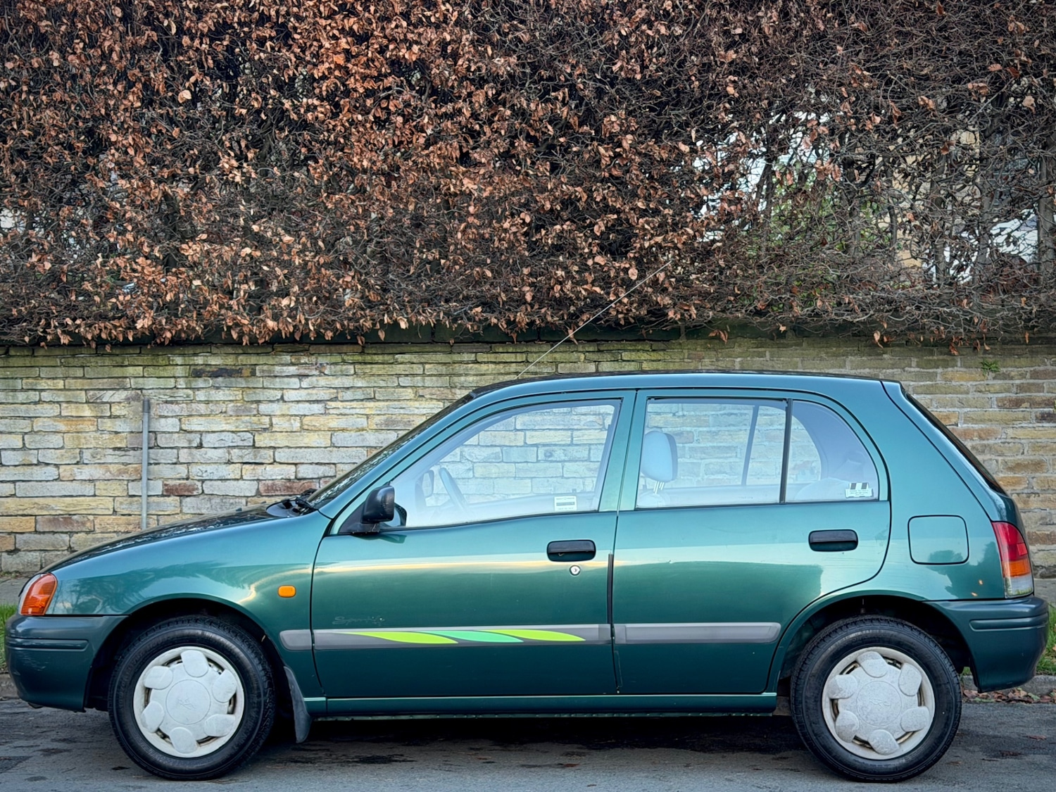Used Toyota Starlet 1997 for sale - 76685068: Photo 5
