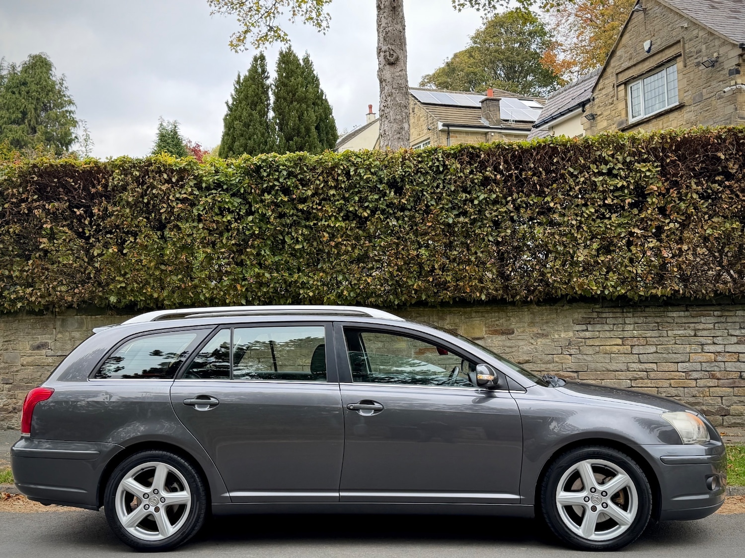 Used Toyota Avensis 2006 for sale - 76249212: Photo 2
