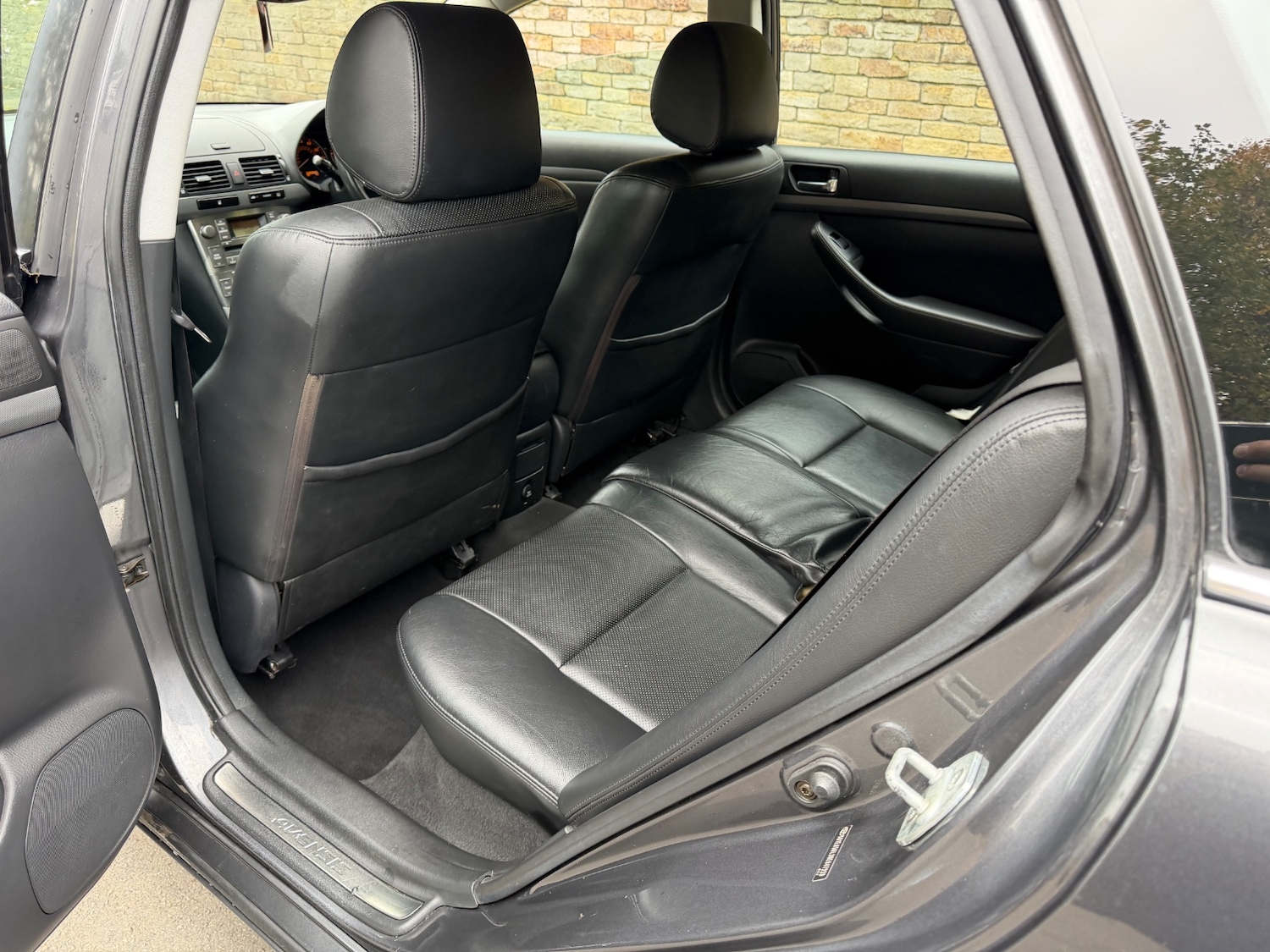 Used Toyota Avensis 2006 for sale - 76249212: Photo 9