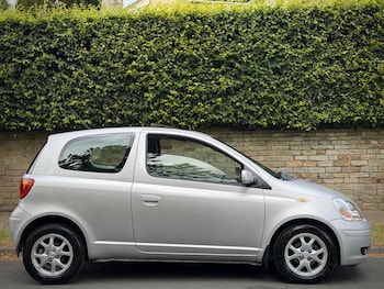 Used Toyota Yaris 2003 for sale - 79331661: Photo