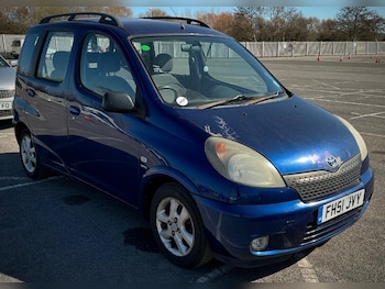 Toyota Yaris Verso feature image