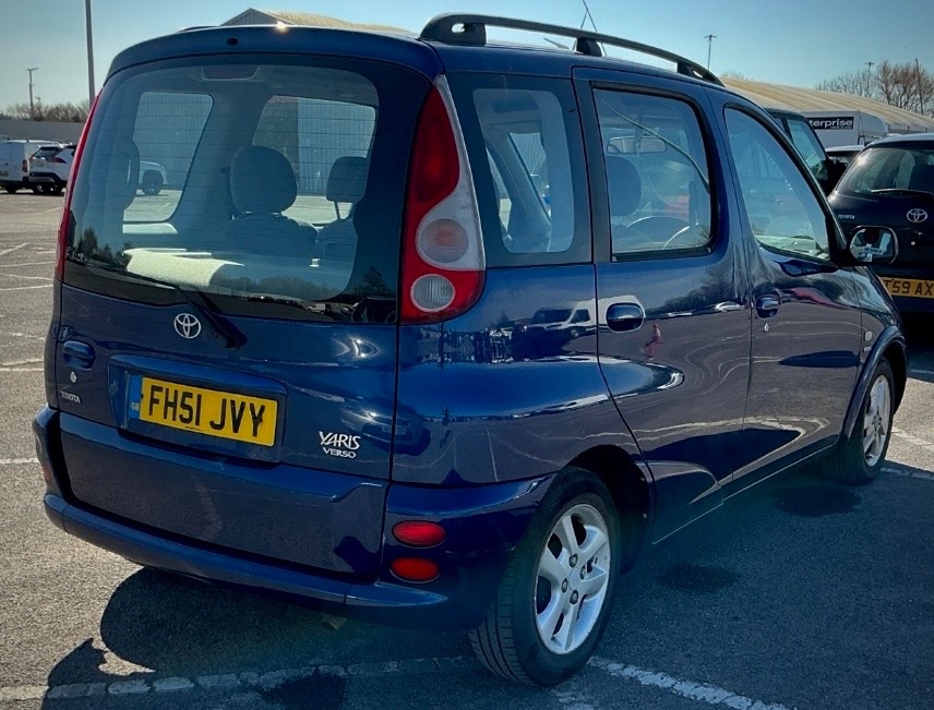 Used Toyota Yaris Verso 2002 for sale - 77947377: Photo 2