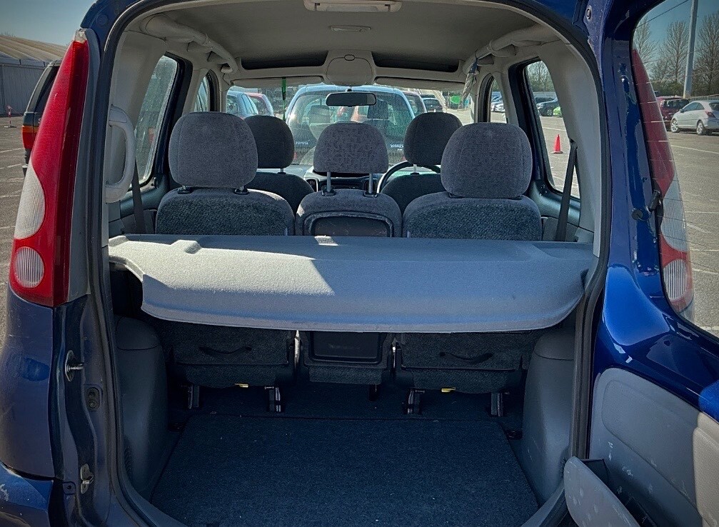 Used Toyota Yaris Verso 2002 for sale - 77947377: Photo 8