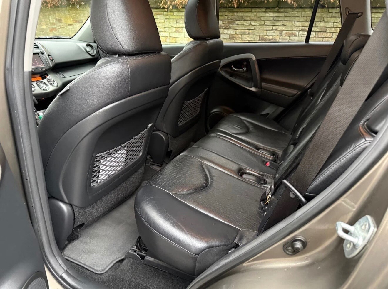 Used Toyota RAV4 2011 for sale - 78135138: Photo 10