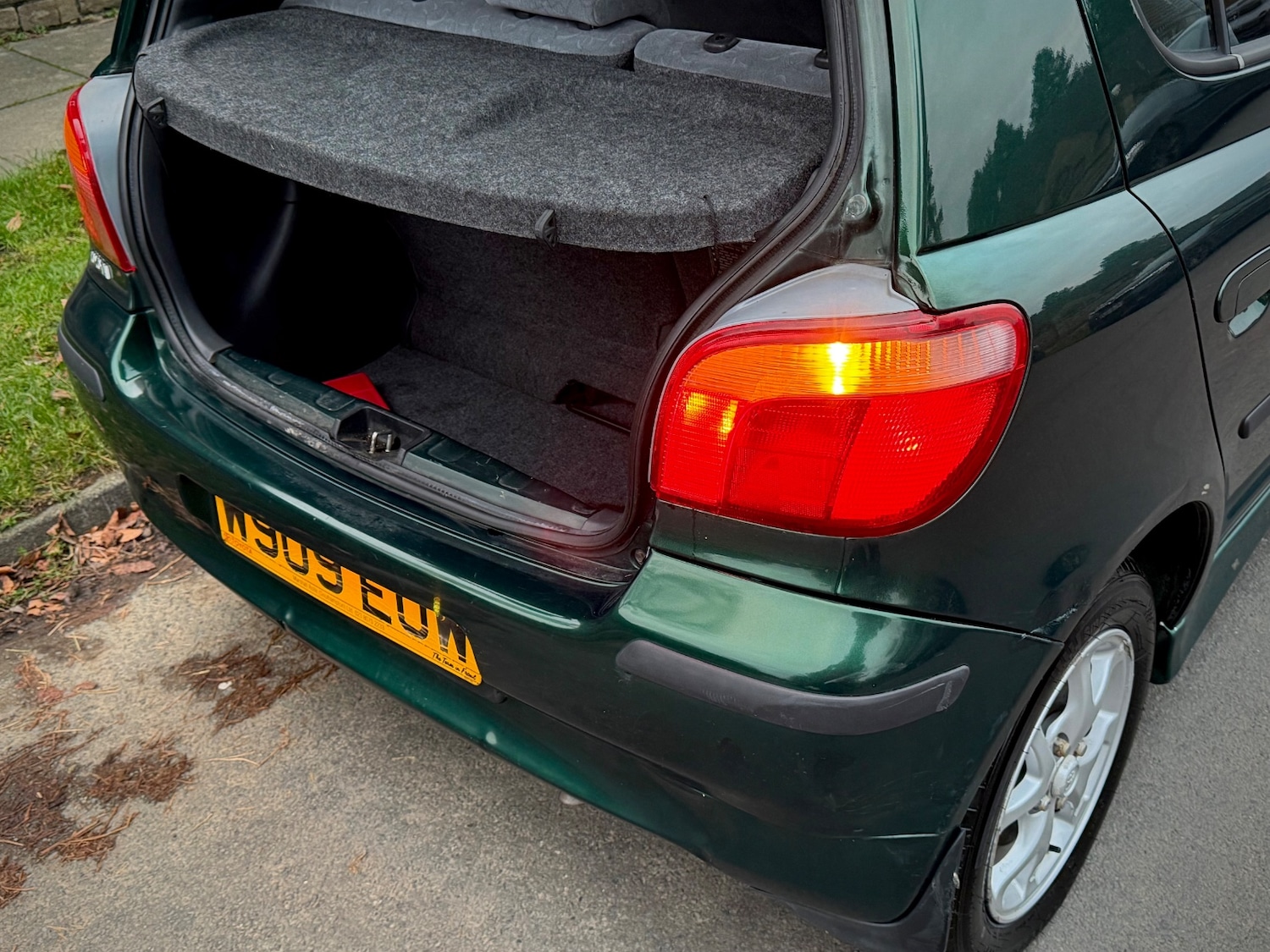 Used Toyota Yaris 2000 for sale - 77034693: Photo 14