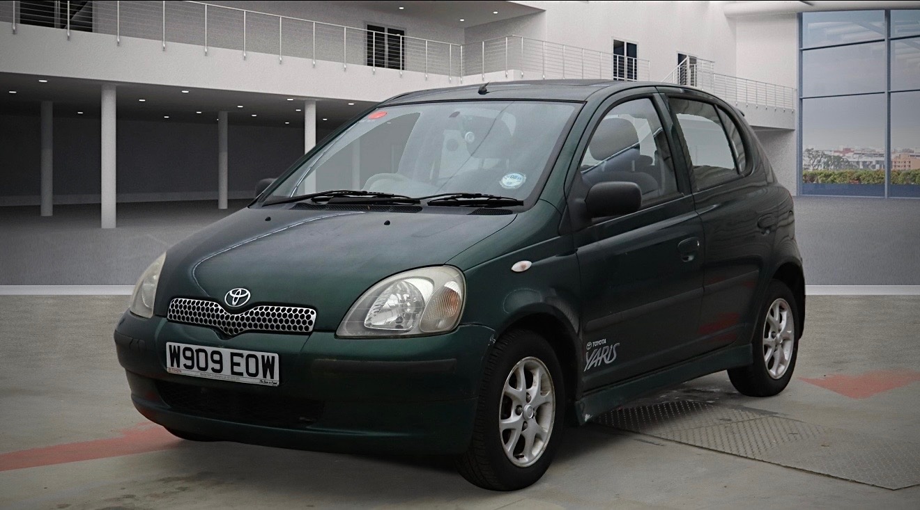 Used Toyota Yaris 2000 for sale - 77034693: Photo 2