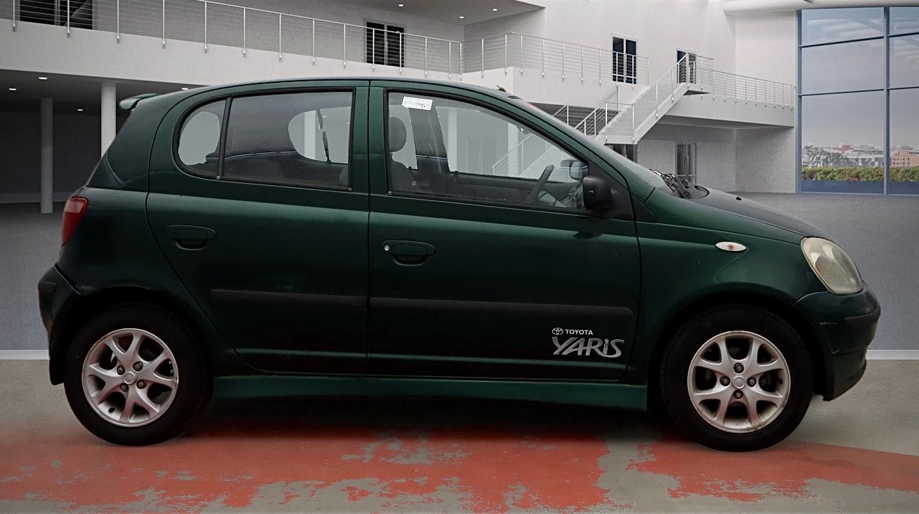 Used Toyota Yaris 2000 for sale - 77034693: Photo 3