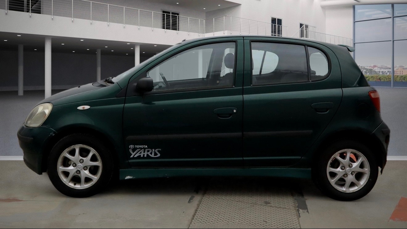 Used Toyota Yaris 2000 for sale - 77034693: Photo 5