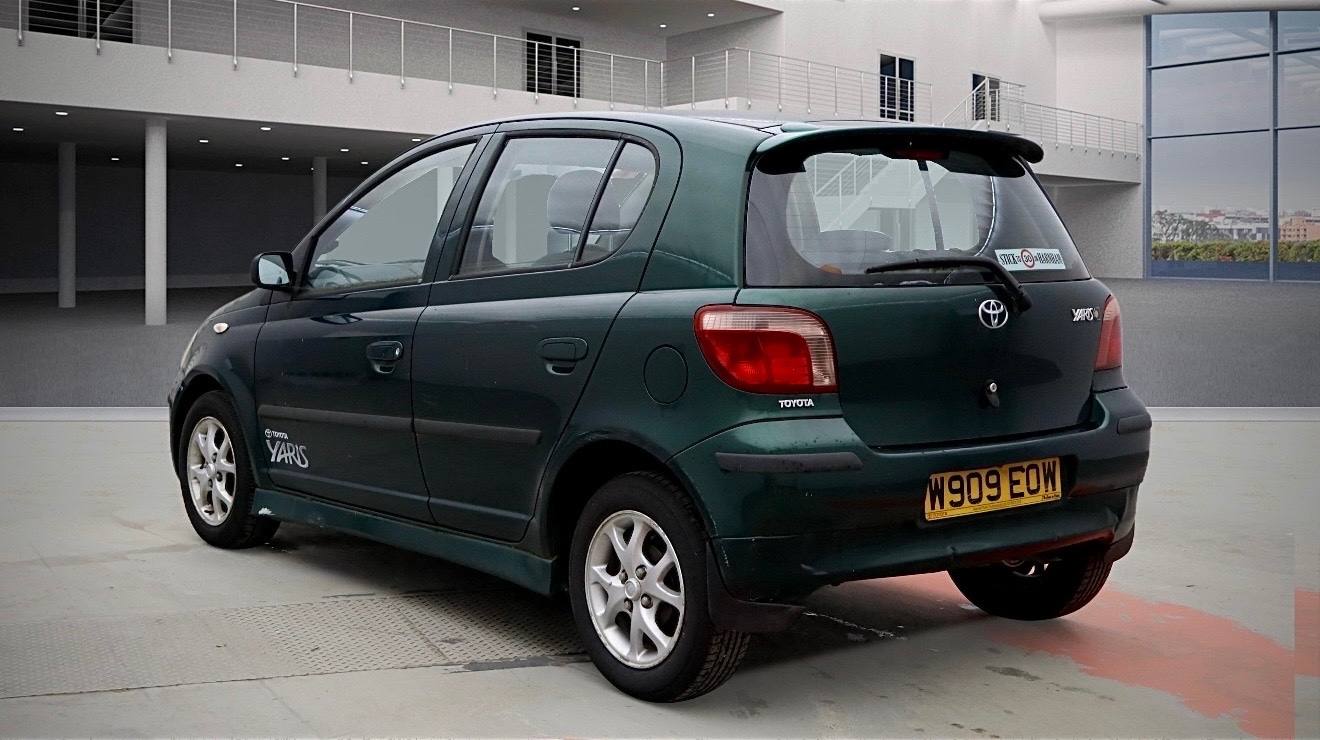 Used Toyota Yaris 2000 for sale - 77034693: Photo 6