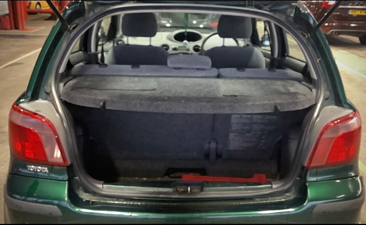 Used Toyota Yaris 2000 for sale - 77034693: Photo 9