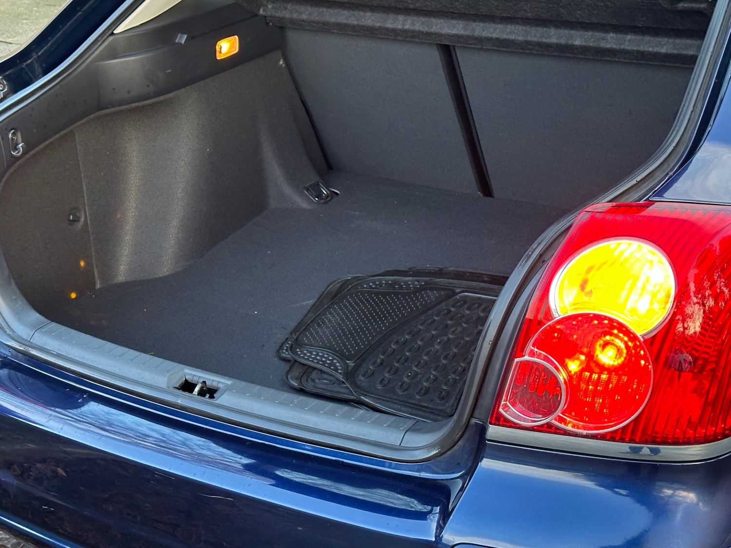 Used Toyota Avensis 2009 for sale - 76504318: Photo 13