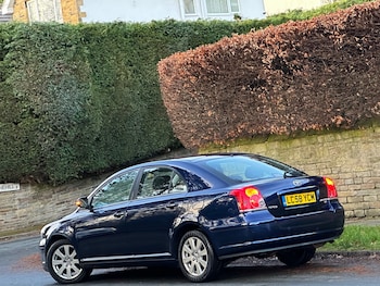 Used Toyota Avensis 2009 for sale - 76504318: Photo