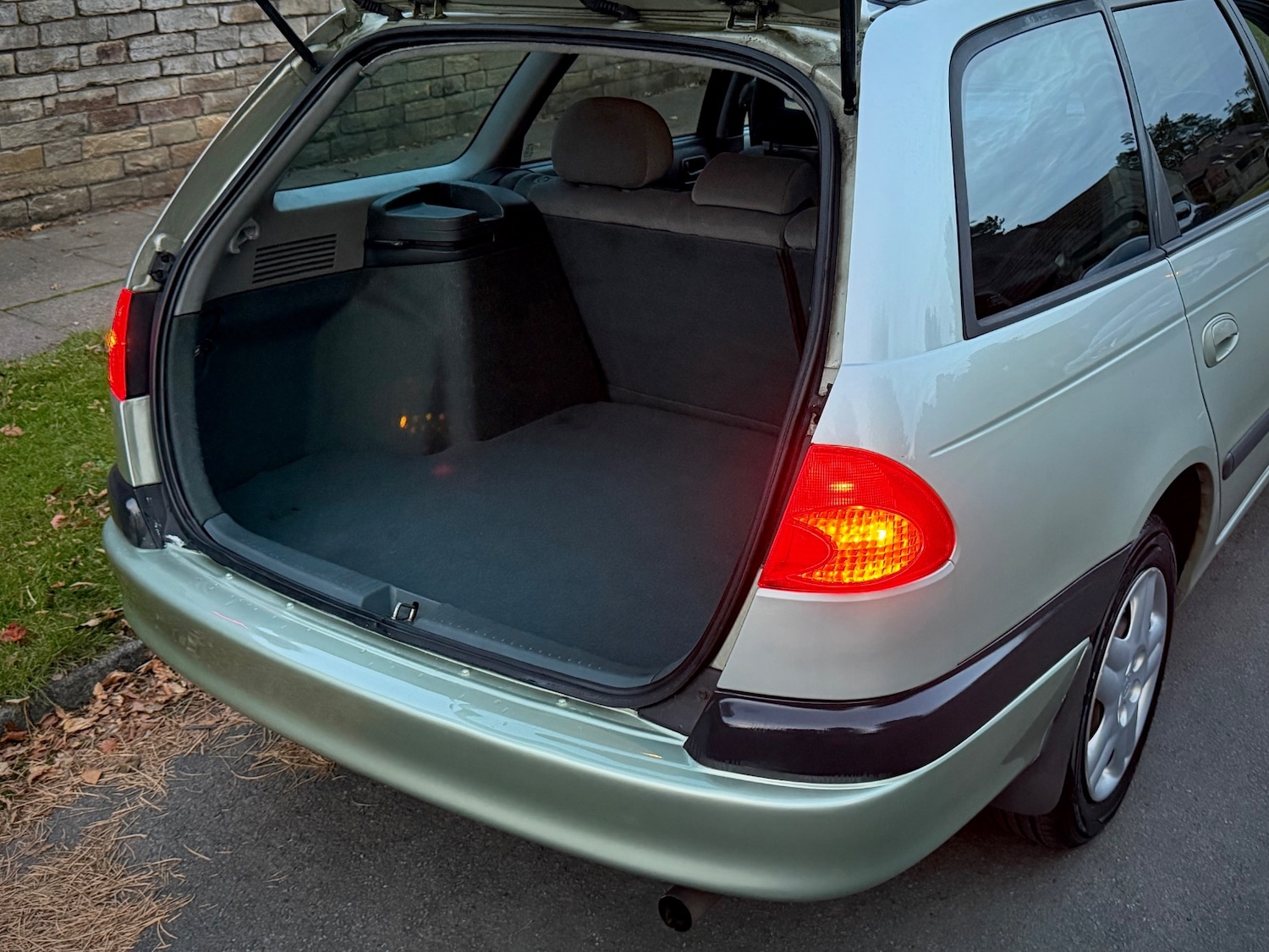 Used Toyota Avensis 1999 for sale - 76107588: Photo 14