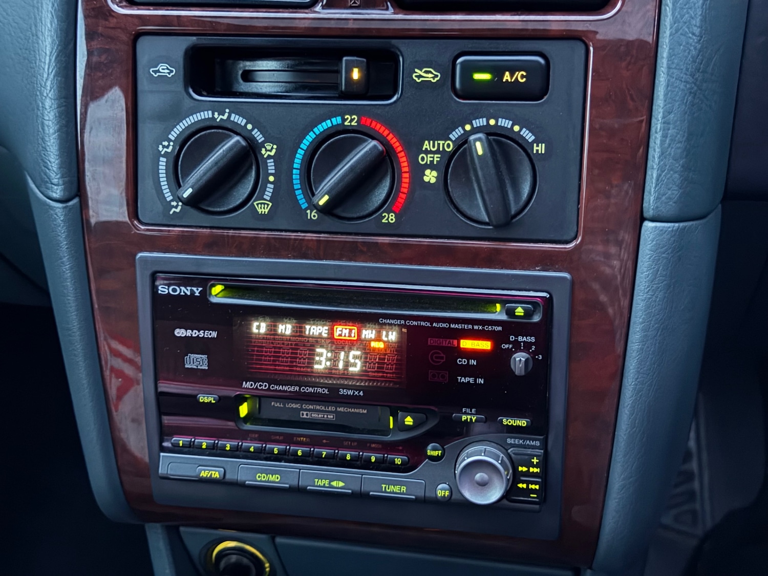 Used Toyota Avensis 1999 for sale - 76107588: Photo 17