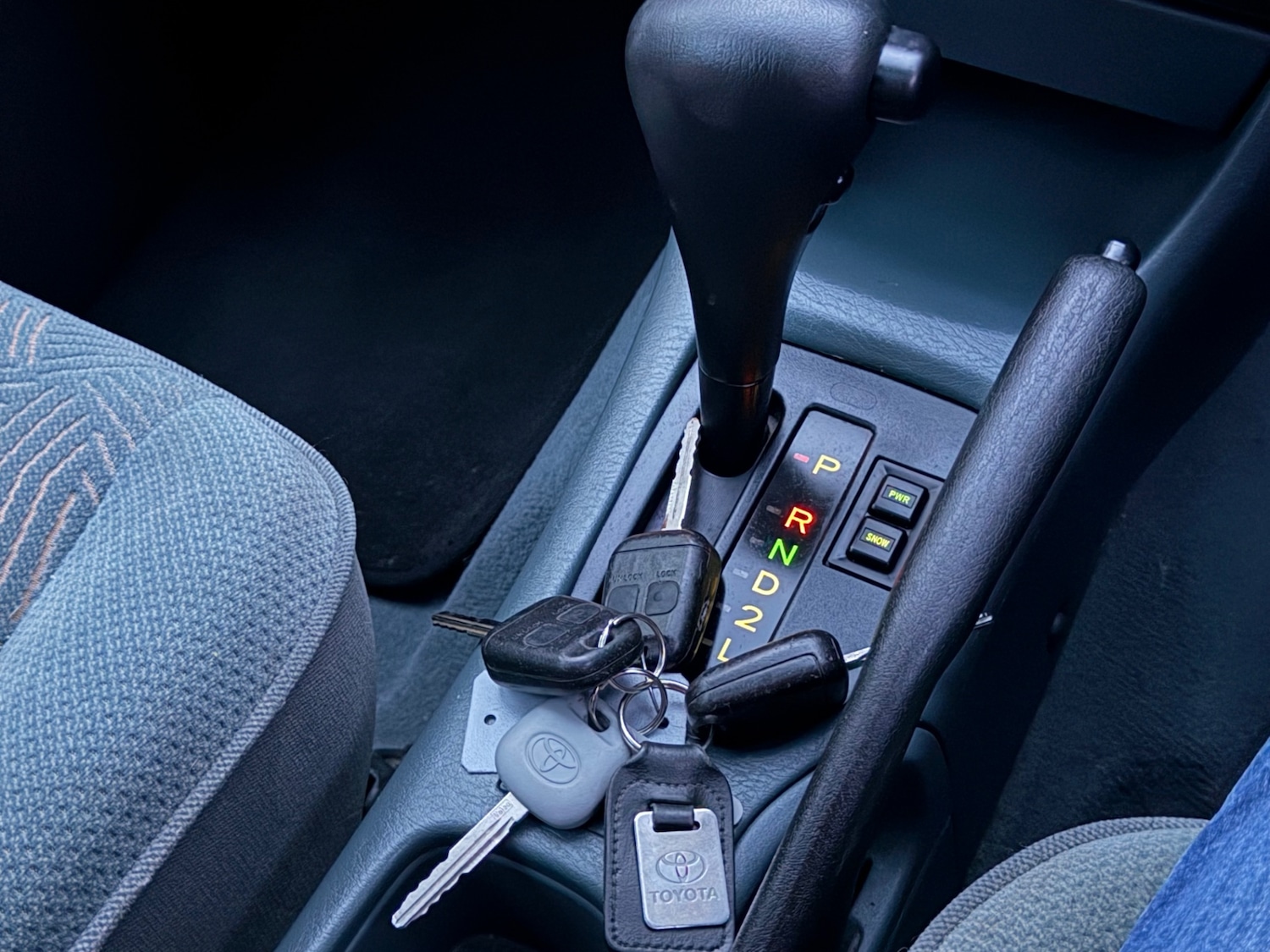 Used Toyota Avensis 1999 for sale - 76107588: Photo 18