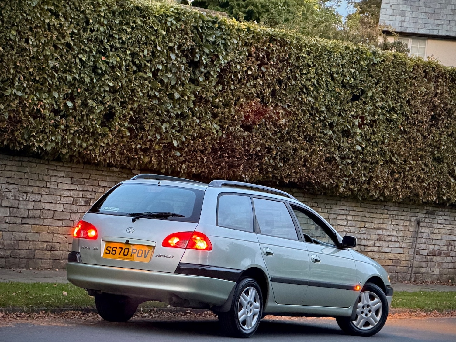Used Toyota Avensis 1999 for sale - 76107588: Photo 3
