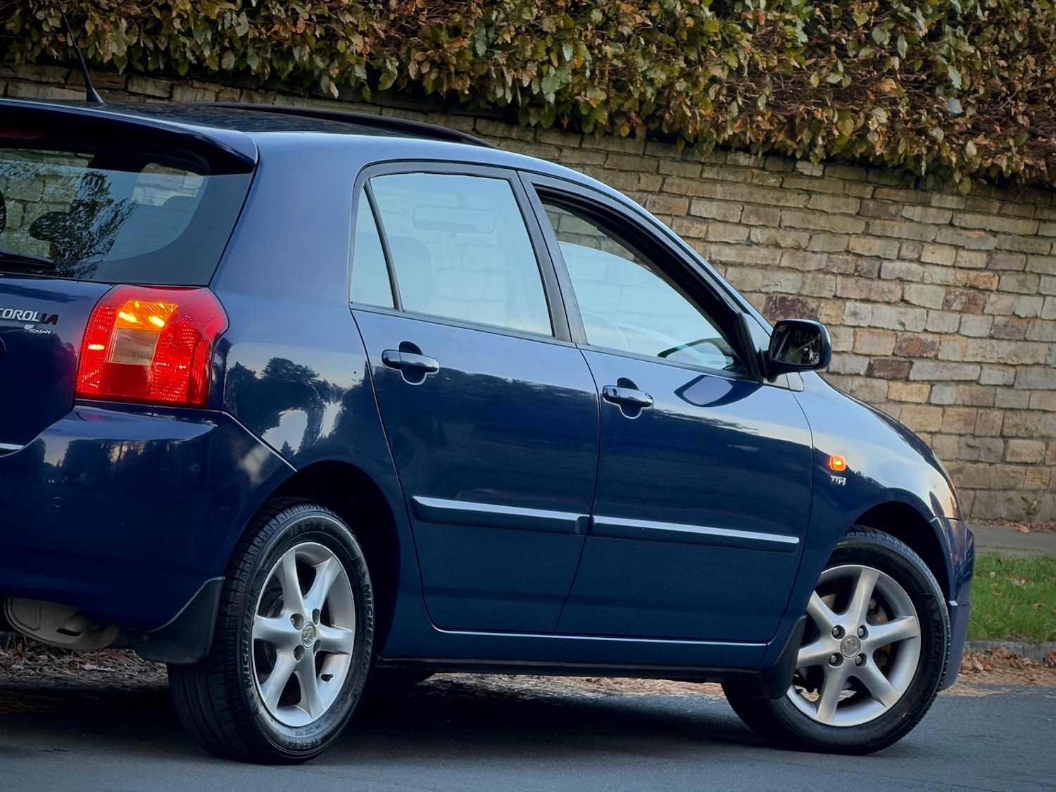 Used Toyota Corolla 2003 for sale - 76182277: Photo 11