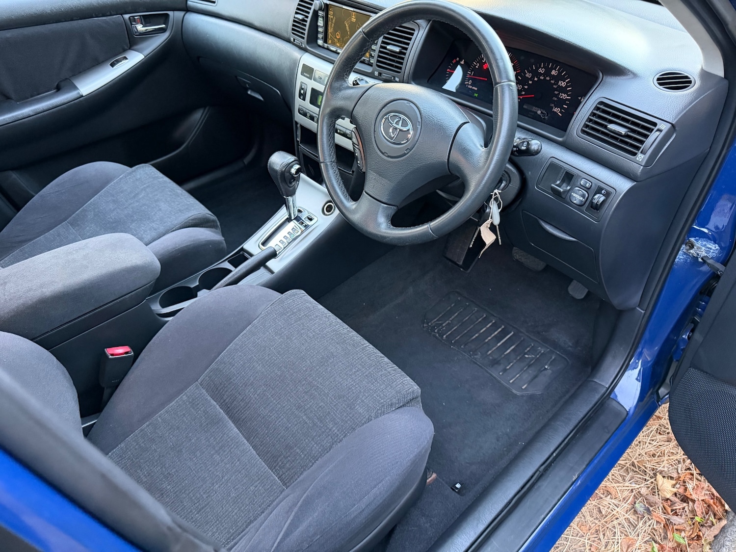 Used Toyota Corolla 2003 for sale - 76182277: Photo 8