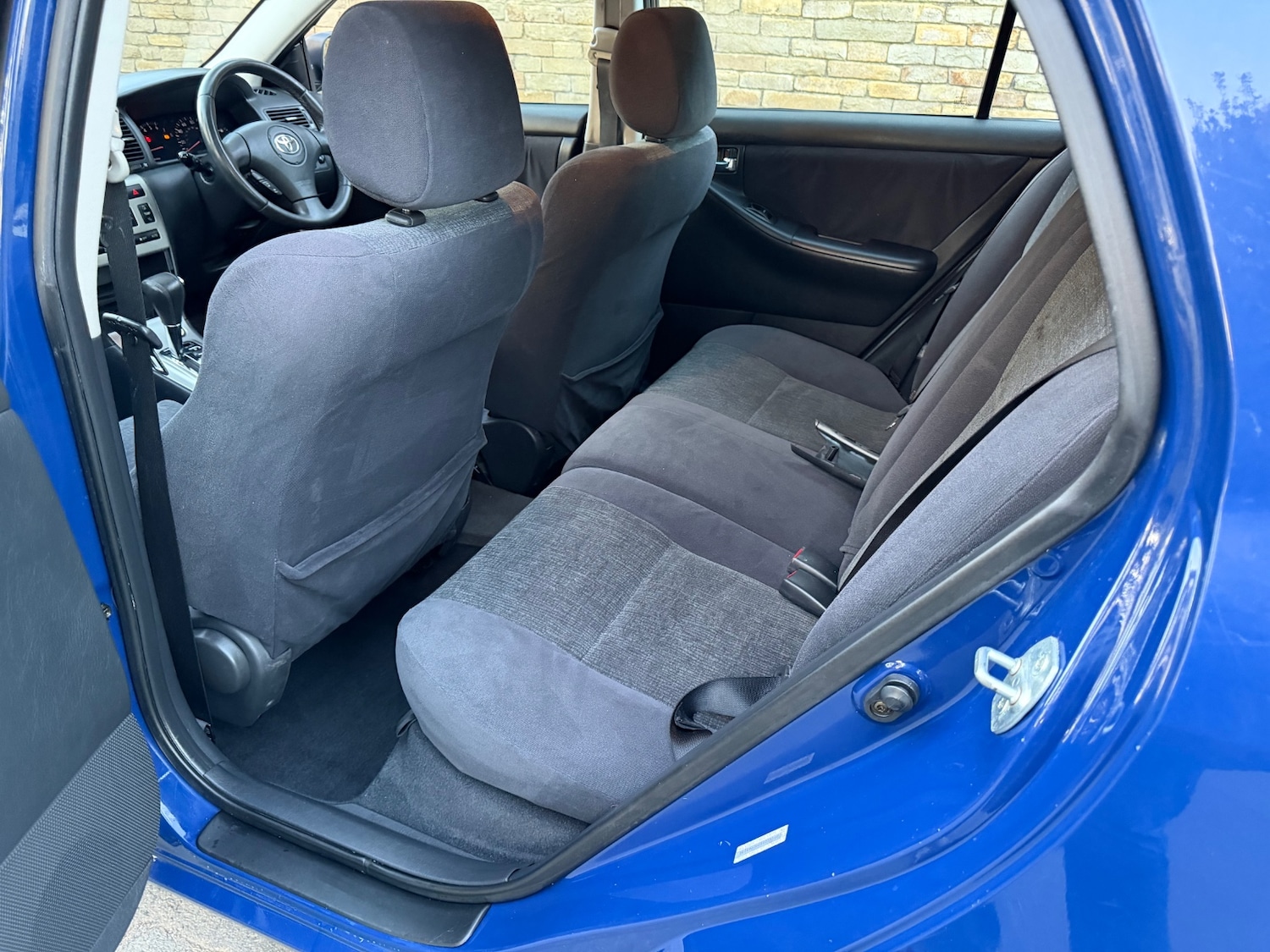 Used Toyota Corolla 2003 for sale - 76182277: Photo 9