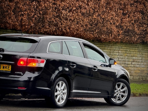 Used Toyota Avensis 2009 for sale - 73617006: Photo 11