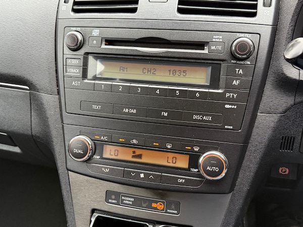 Used Toyota Avensis 2009 for sale - 73617006: Photo 18