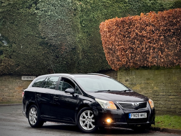 Used Toyota Avensis 2009 for sale - 73617006: Photo 1