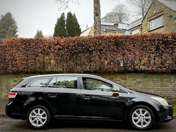 Used Toyota Avensis 2009 for sale - 73617006: Photo 2