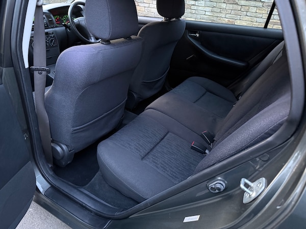 Used Toyota Corolla 2002 for sale - 74896909: Photo 9