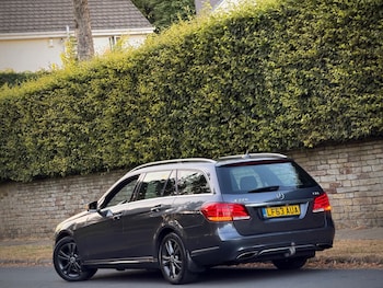 Used Mercedes-Benz E Class 2013 for sale - 79483420: Photo