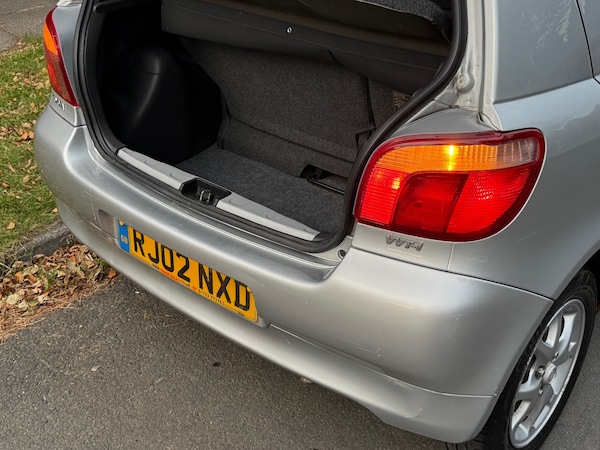 Used Toyota Yaris 2002 for sale - 75165792: Photo 13