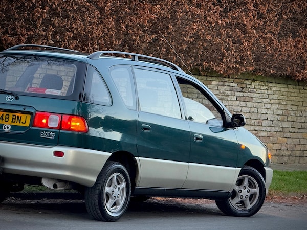 Used Toyota Picnic 1999 for sale - 73314886: Photo 12