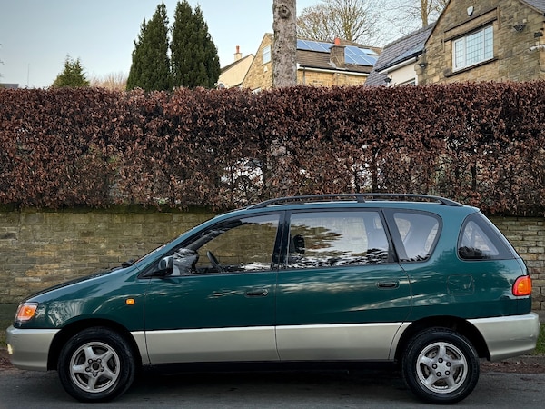 Used Toyota Picnic 1999 for sale - 73314886: Photo 5