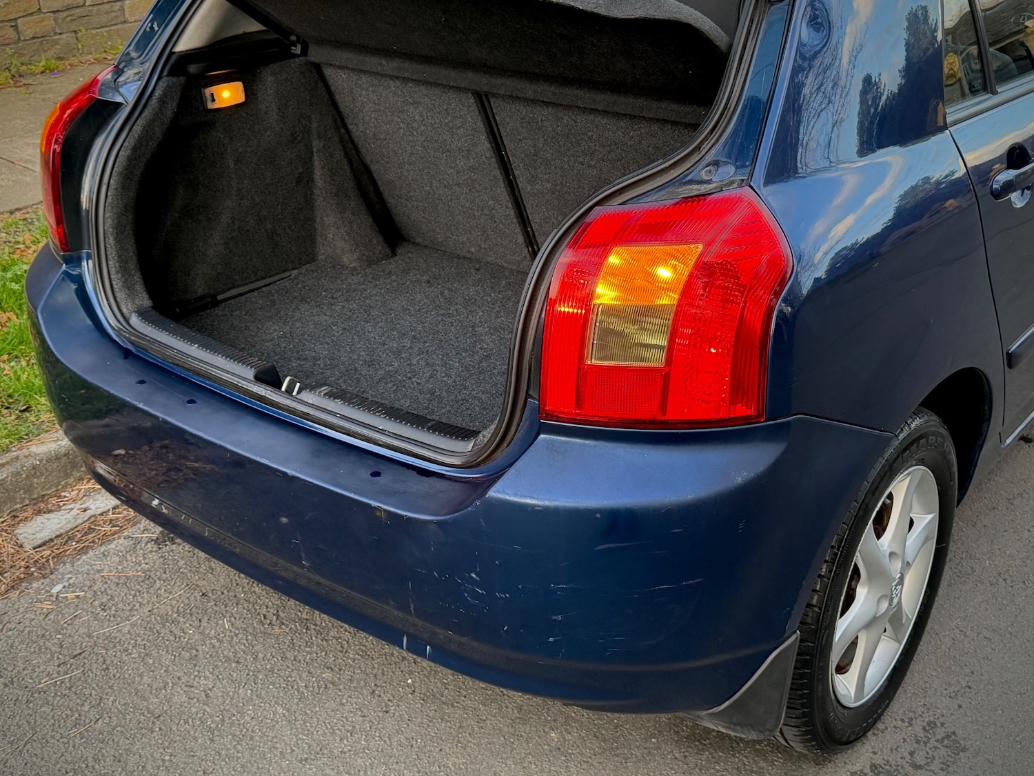 Used Toyota Corolla 2003 for sale - 78219753: Photo 13