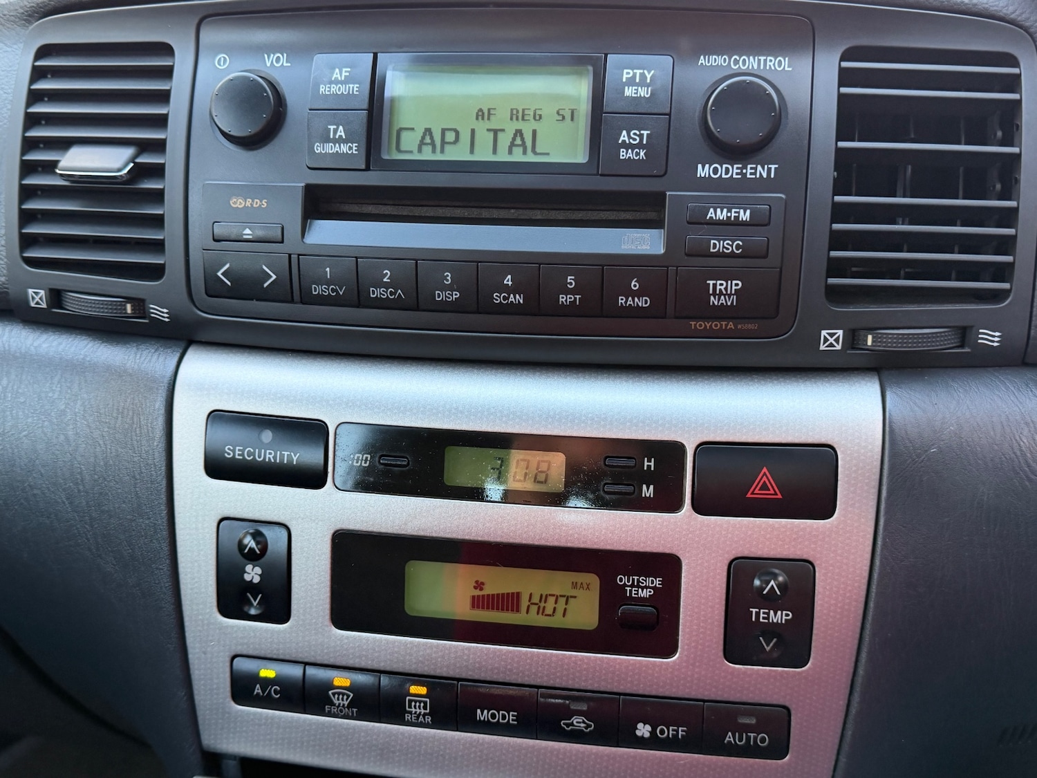 Used Toyota Corolla 2003 for sale - 78219753: Photo 19