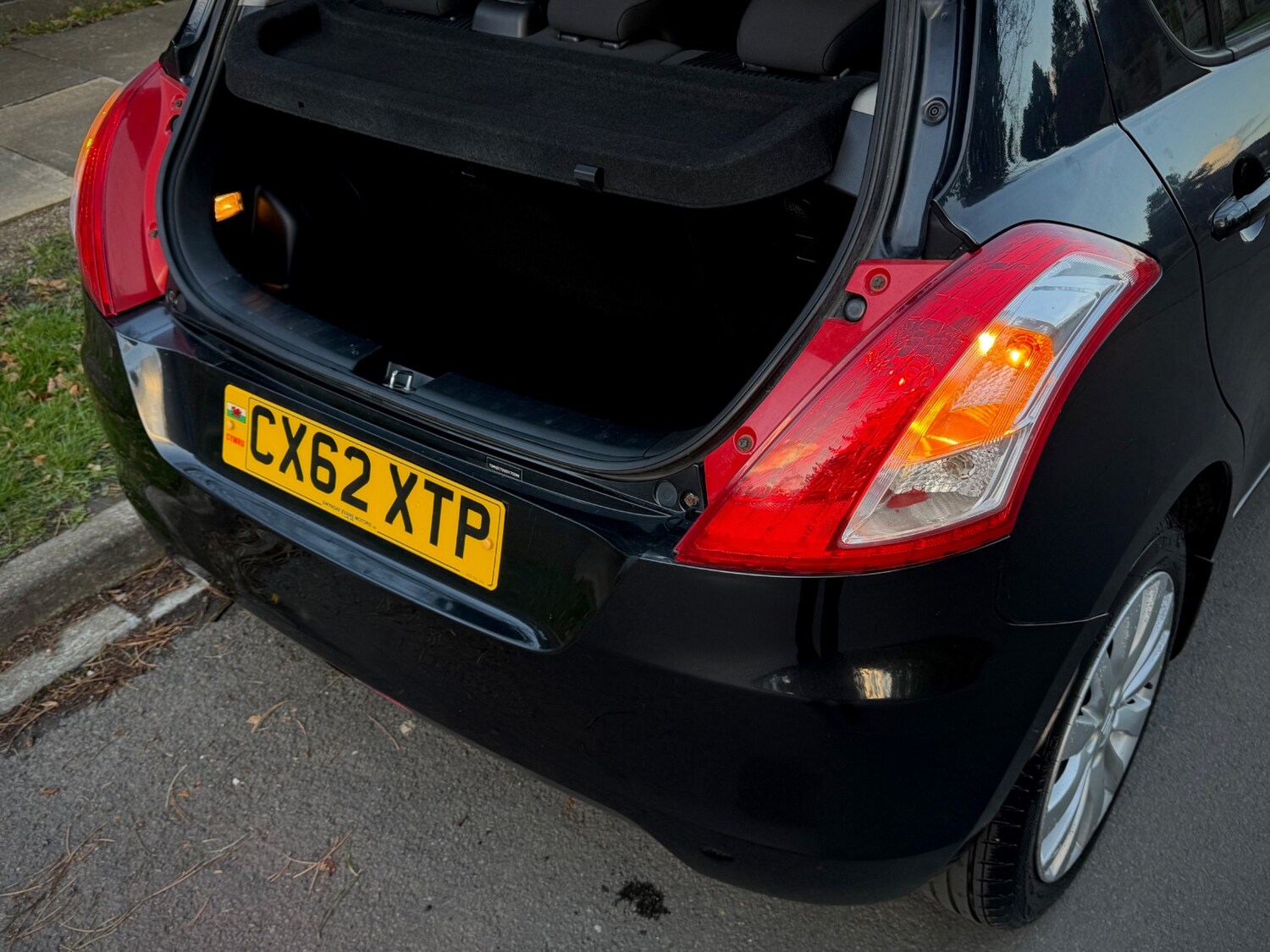 Used Suzuki Swift 2012 for sale - 78141219: Photo 14