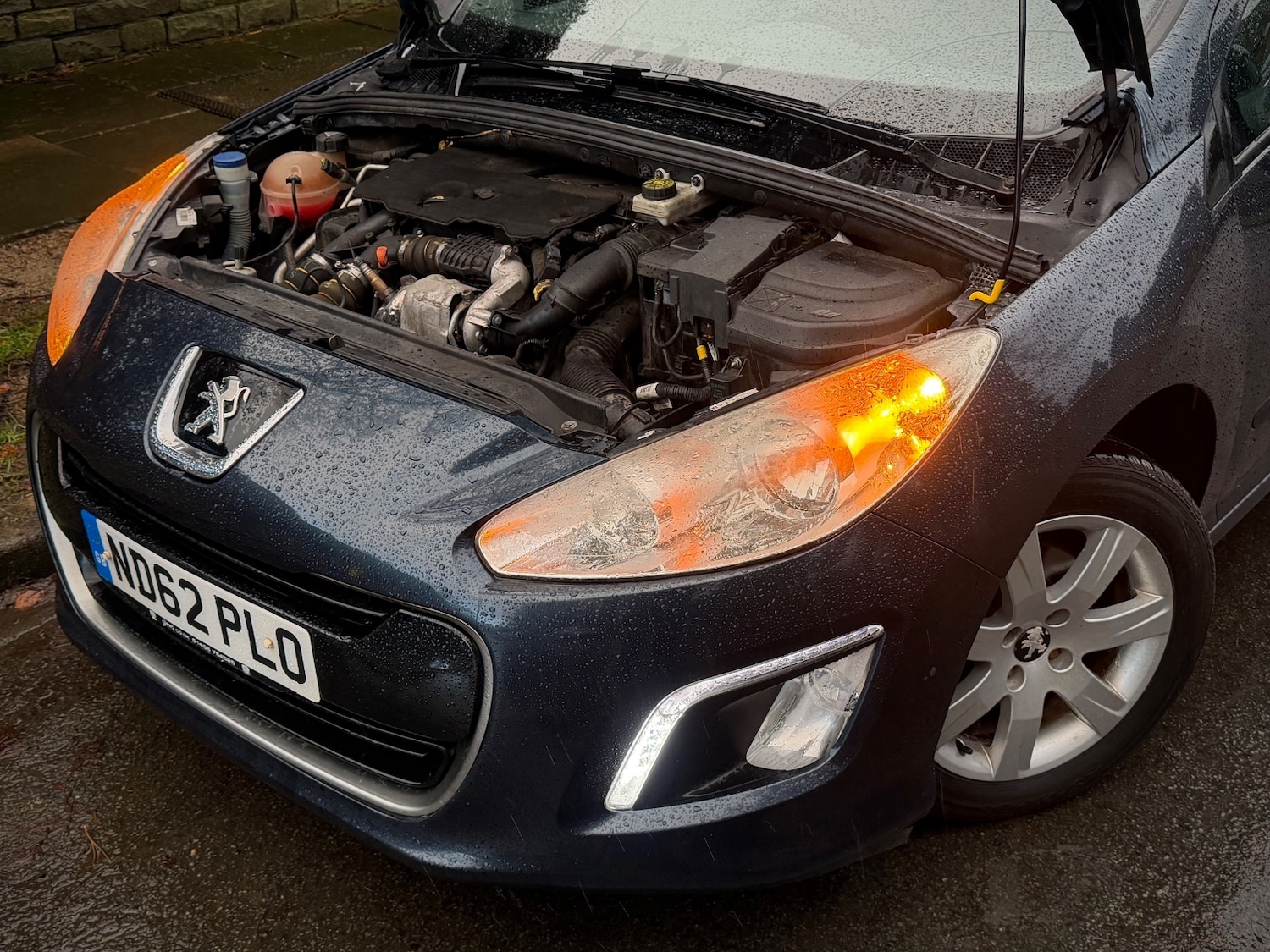 Used Peugeot 308 2013 for sale - 77564096: Photo 13