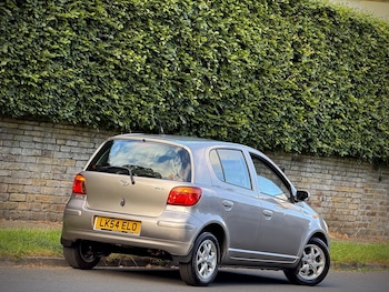 Used Toyota Yaris 2004 for sale - 78762835: Photo