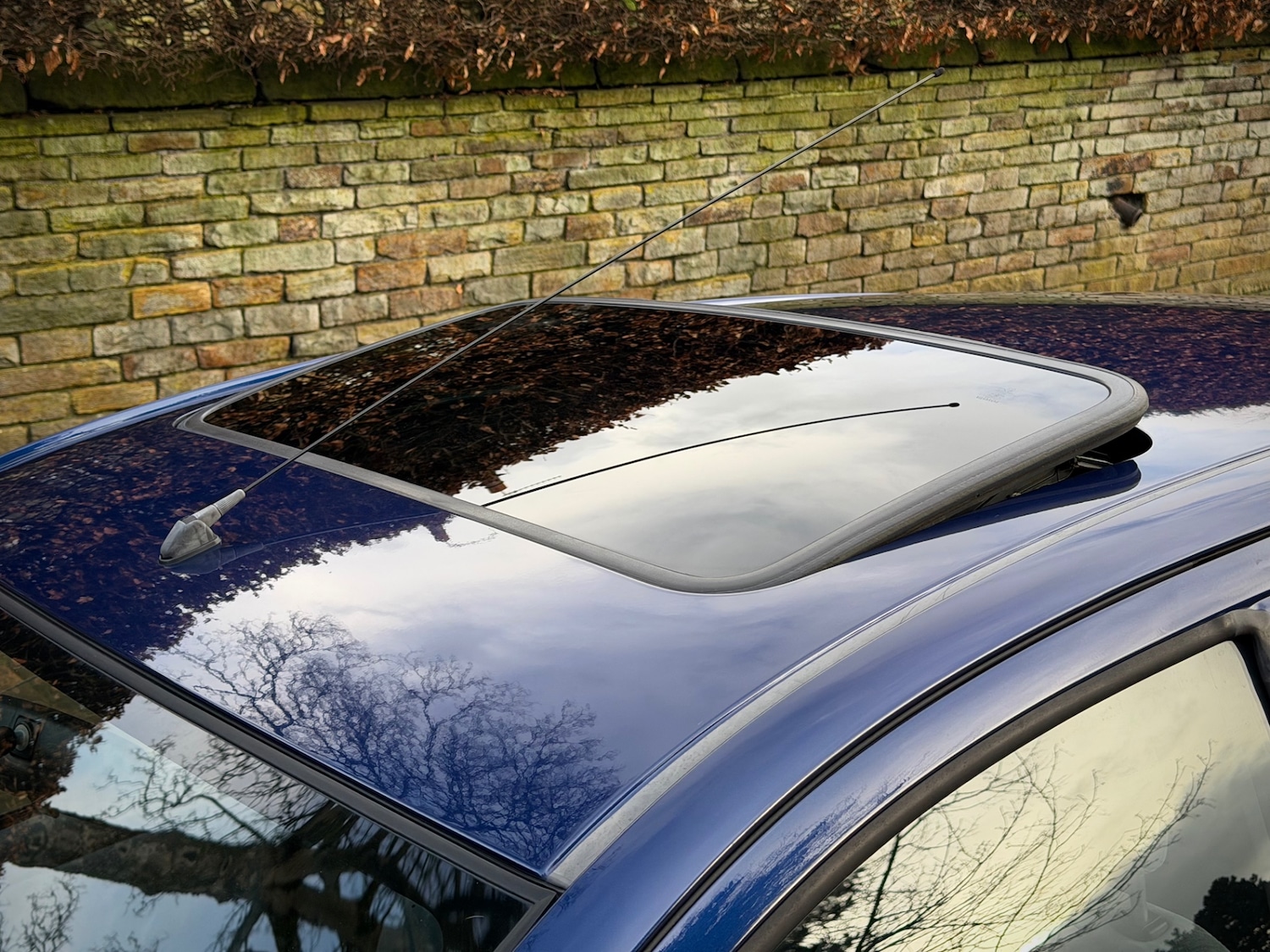 Used Toyota Yaris 2000 for sale - 77084304: Photo 16