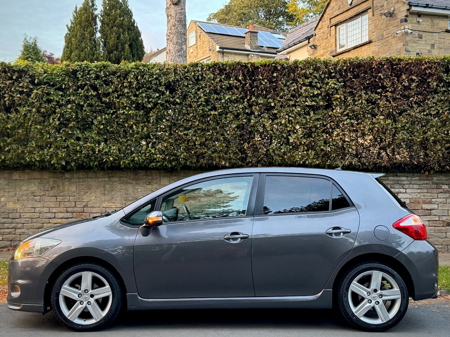 Used Toyota Auris 2010 for sale - 76107590: Photo 5