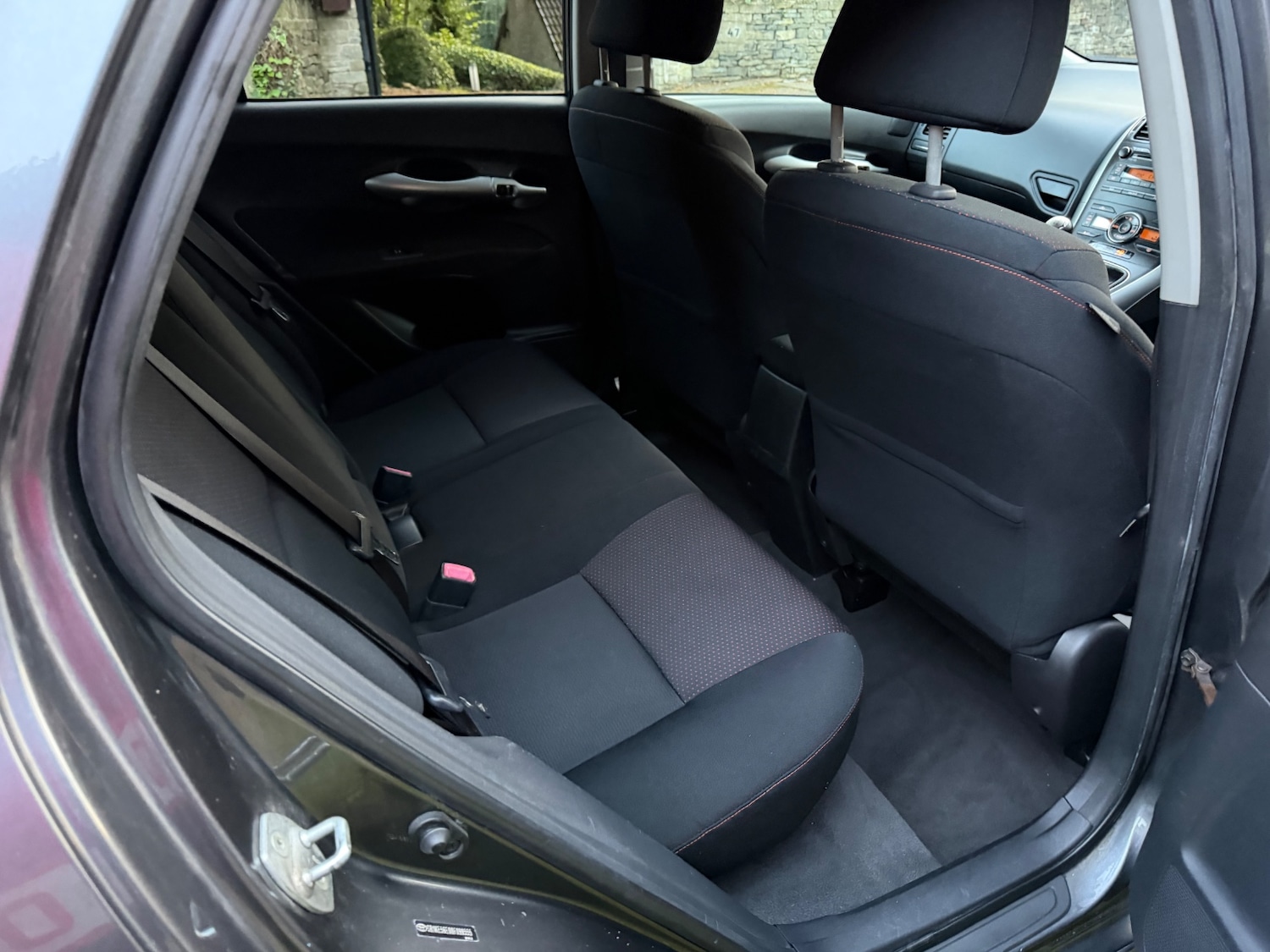 Used Toyota Auris 2010 for sale - 76107590: Photo 9