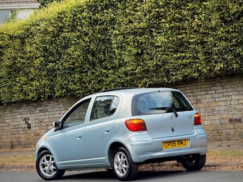Used Toyota Yaris 2005 for sale - 79473894: Photo